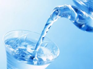 اهمیت نوشیدن آب سالم و گوارا