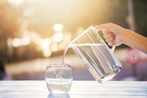 12 مزایای آب آشامیدنی