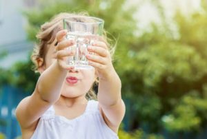 آیا فلوراید در آب شهری برای کودکان مضر است؟